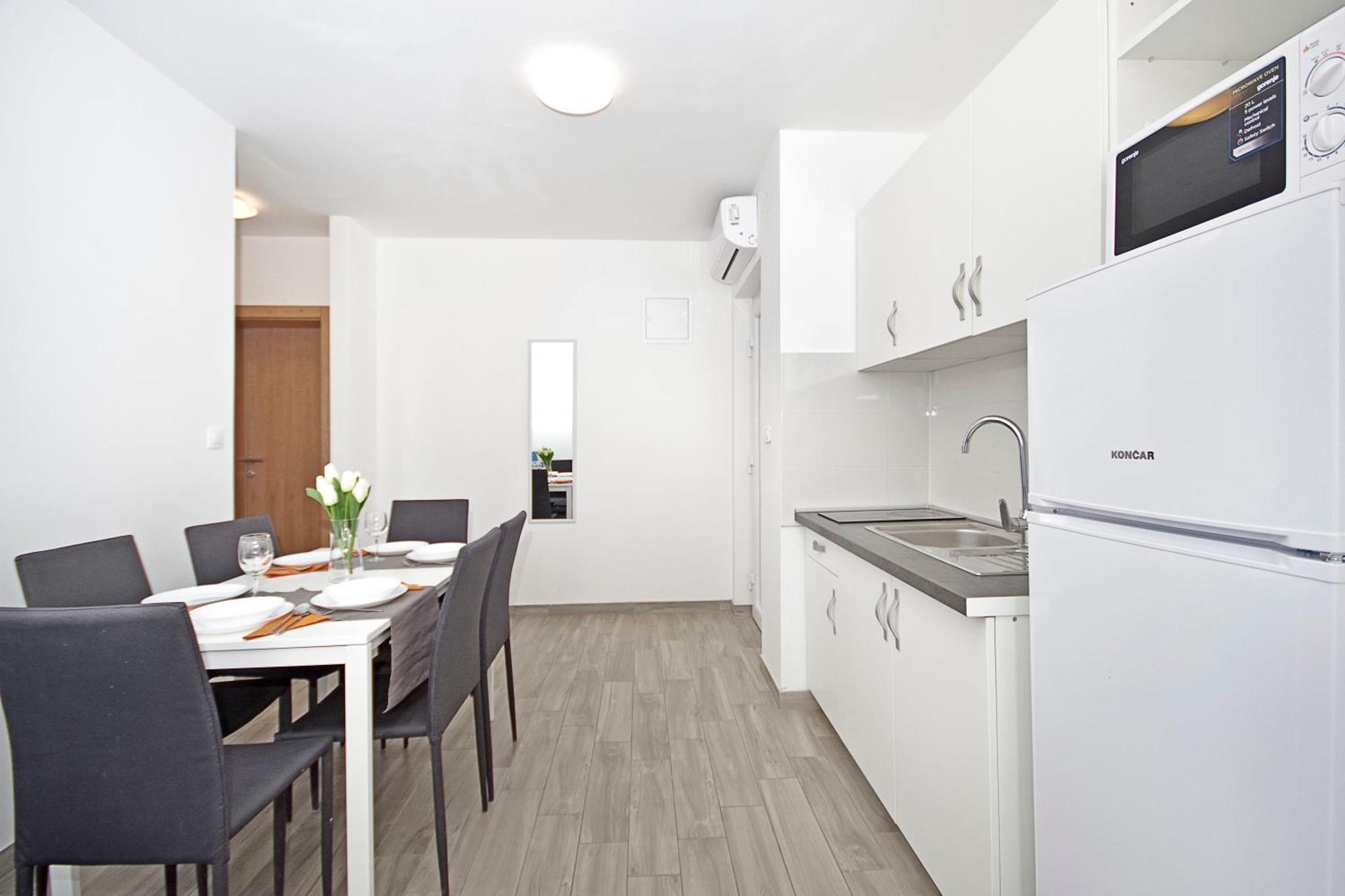 Apartments Frado Novalja Kültér fotó