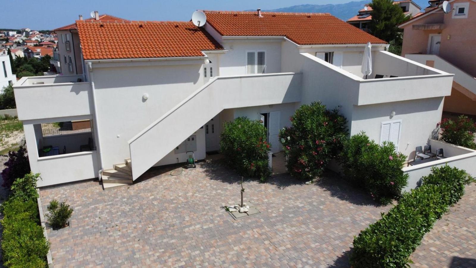 Apartments Frado Novalja Kültér fotó